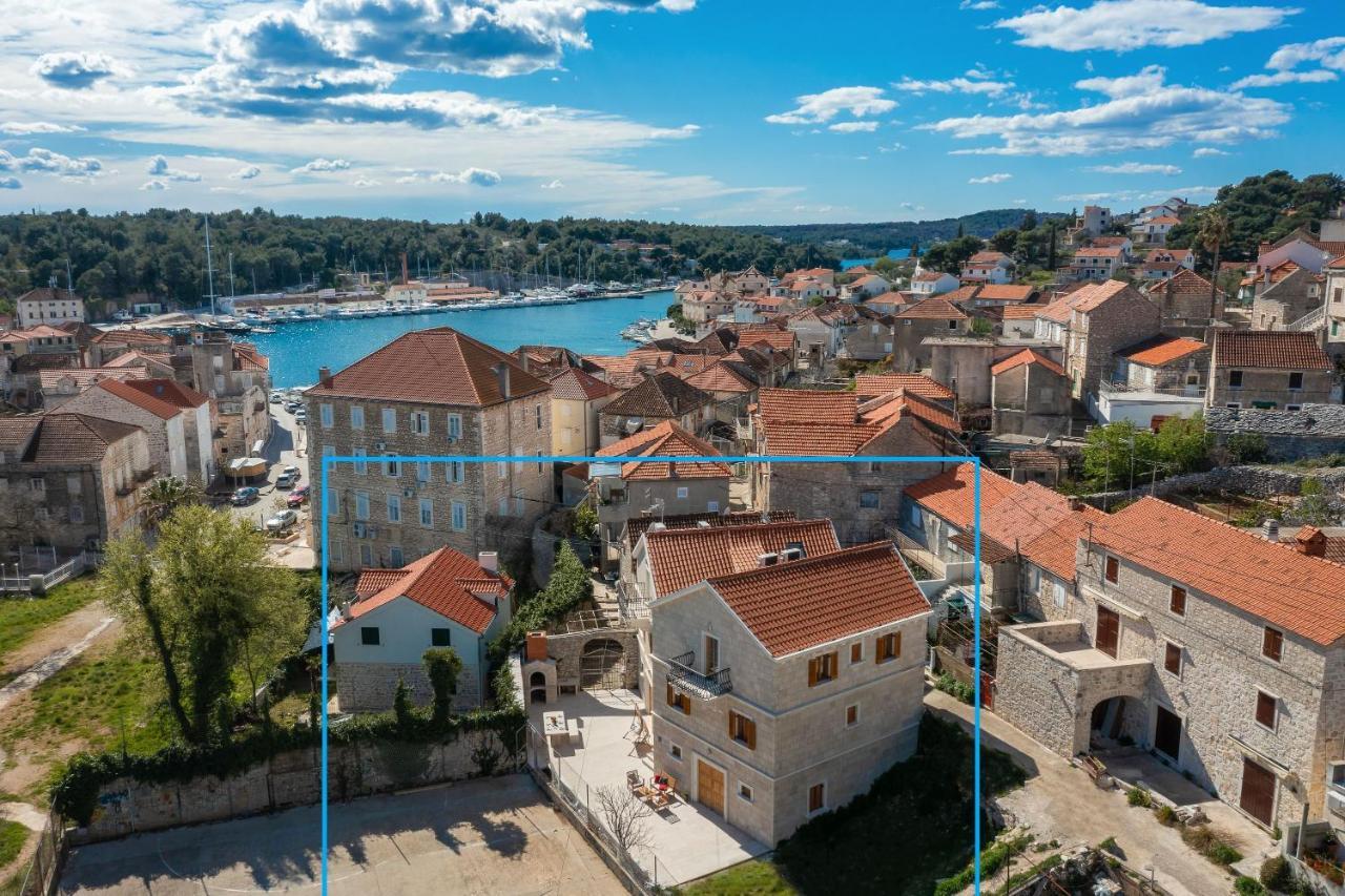Luxury Stone Villa Nevija 2022 Private Villa Milna  Bagian luar foto