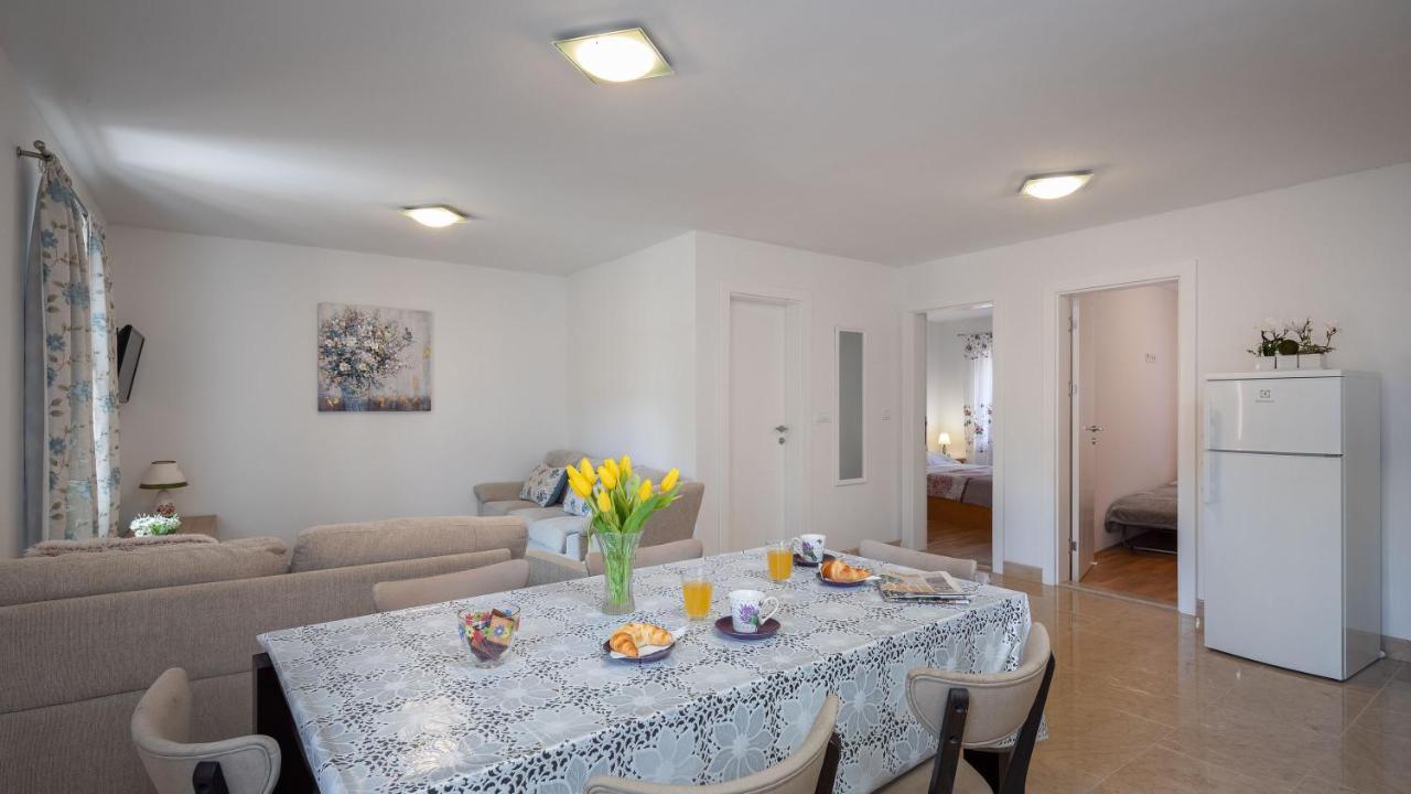 Luxury Stone Villa Nevija 2022 Private Villa Milna  Ruang foto