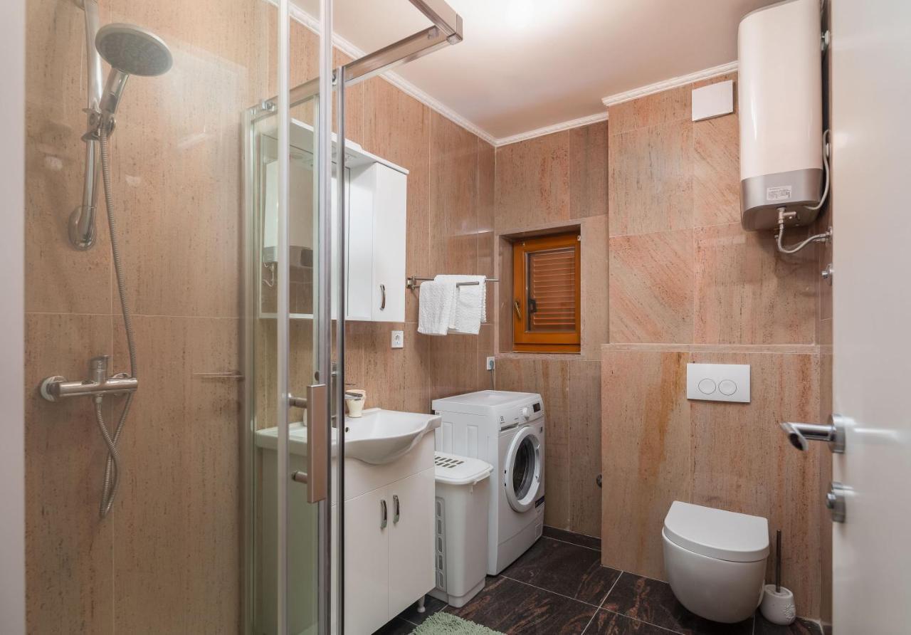Luxury Stone Villa Nevija 2022 Private Villa Milna  Bagian luar foto