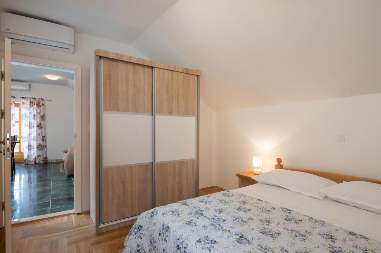 Luxury Stone Villa Nevija 2022 Private Villa Milna  Bagian luar foto