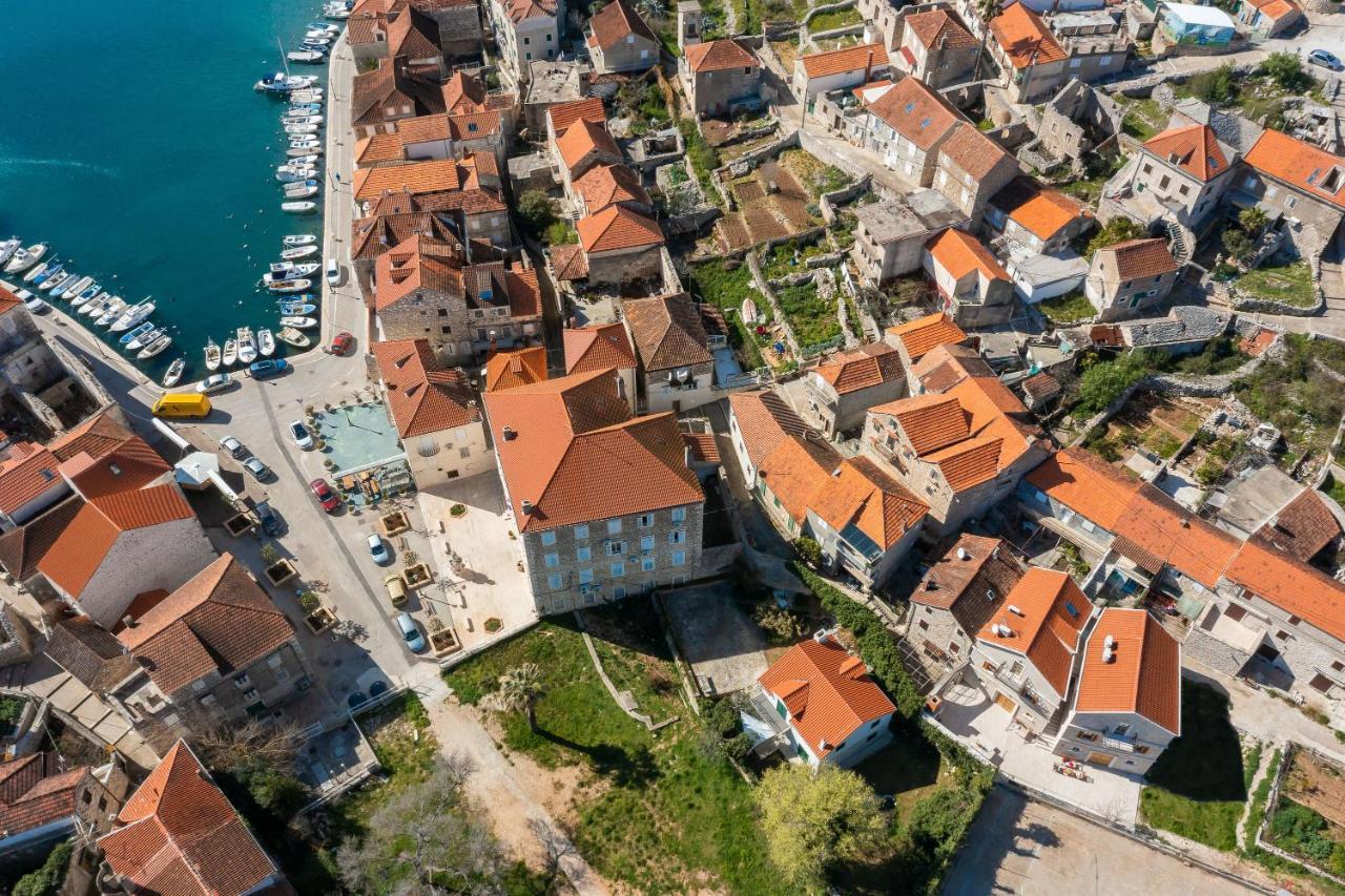 Luxury Stone Villa Nevija 2022 Private Villa Milna  Bagian luar foto
