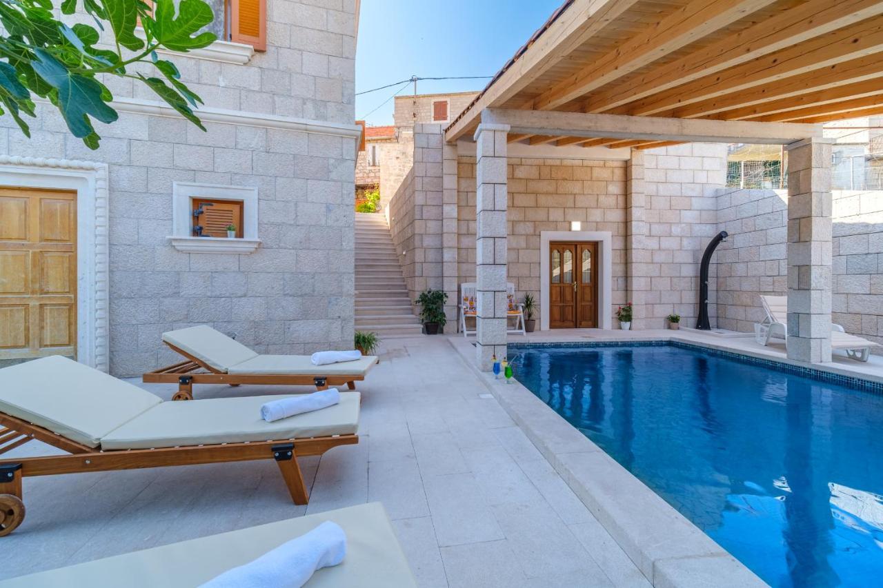 Luxury Stone Villa Nevija 2022 Private Villa Milna  Bagian luar foto