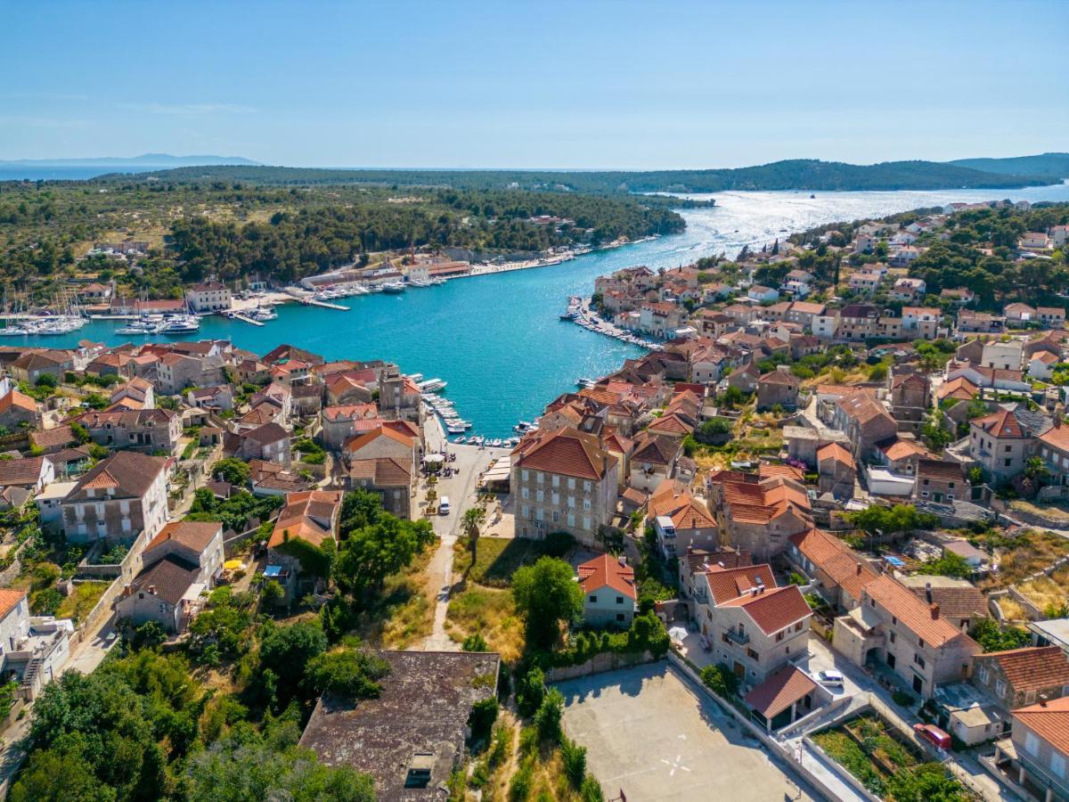 Luxury Stone Villa Nevija 2022 Private Villa Milna  Bagian luar foto