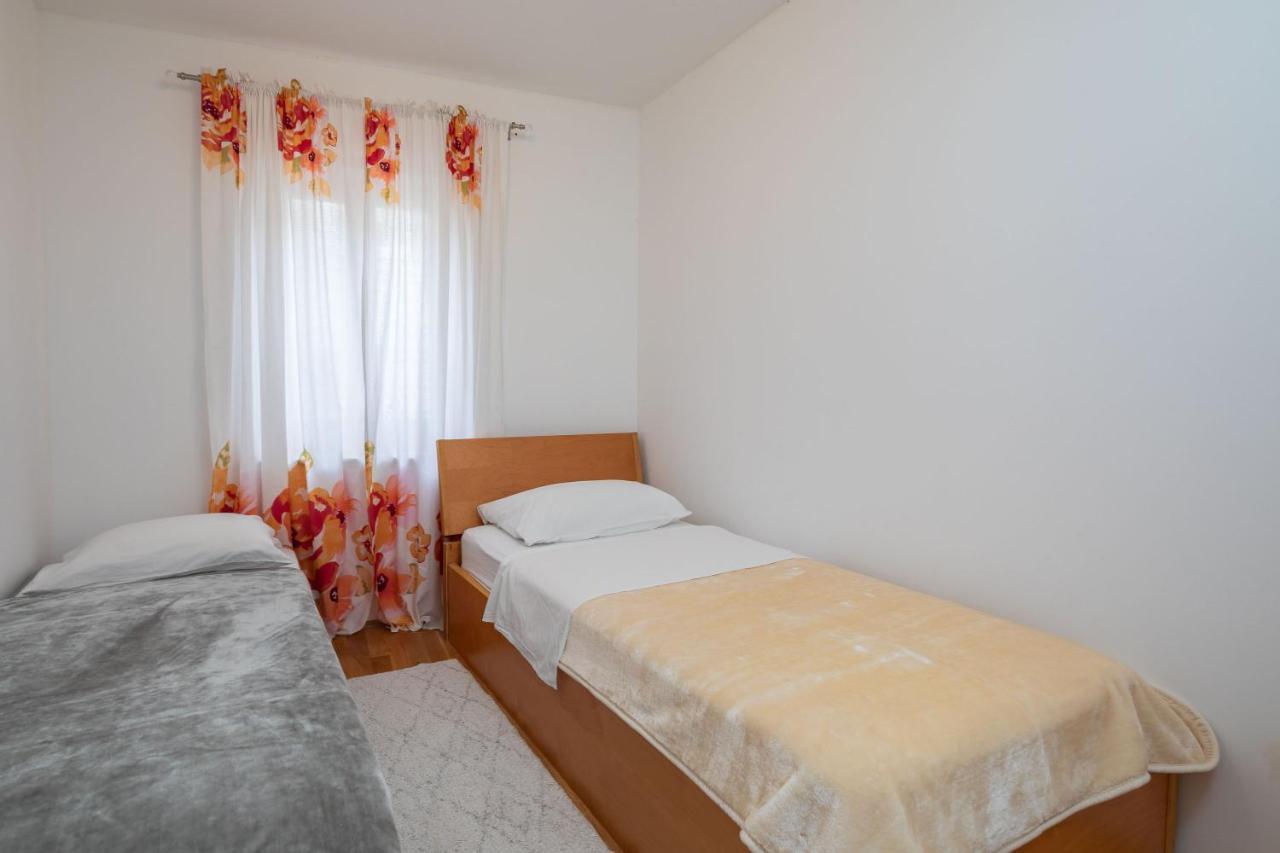 Luxury Stone Villa Nevija 2022 Private Villa Milna  Ruang foto