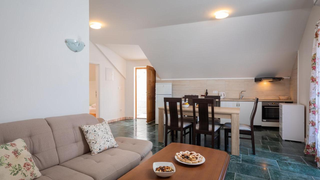 Luxury Stone Villa Nevija 2022 Private Villa Milna  Ruang foto