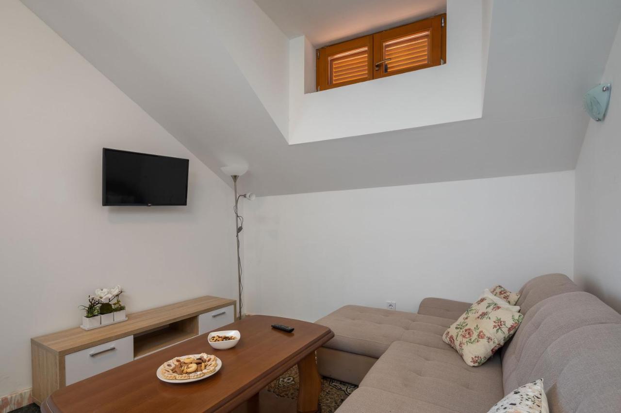 Luxury Stone Villa Nevija 2022 Private Villa Milna  Ruang foto