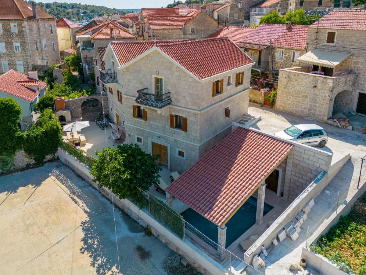 Luxury Stone Villa Nevija 2022 Private Villa Milna  Bagian luar foto